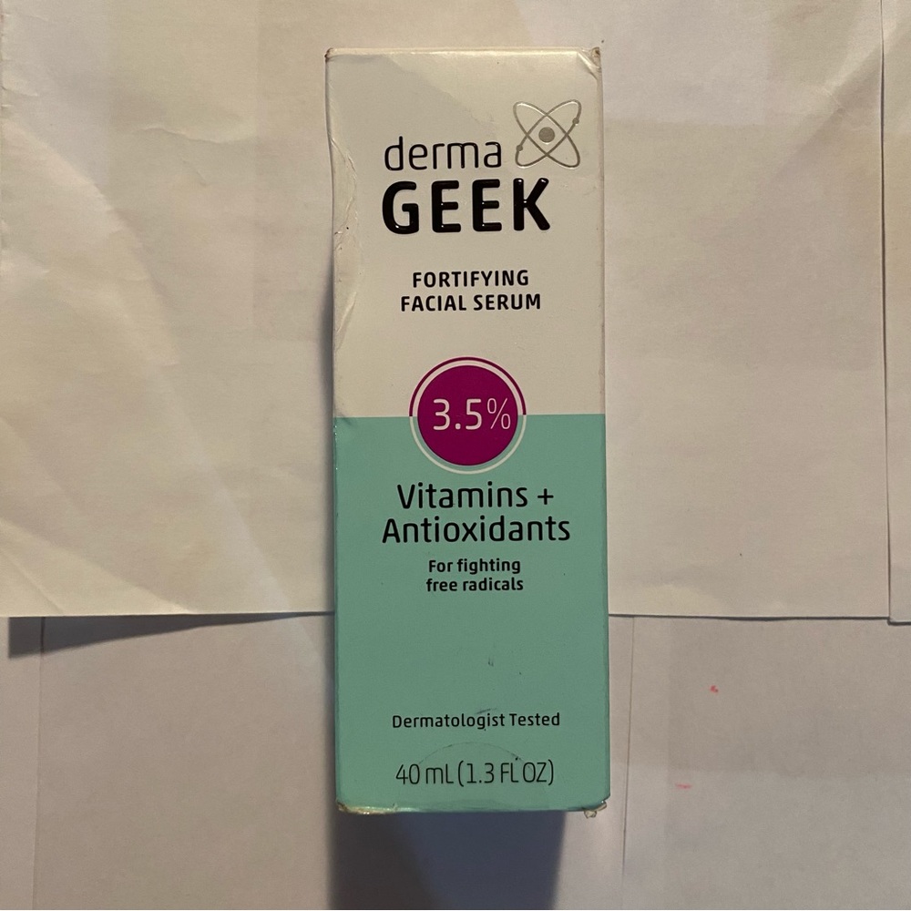 Derma Geek Fortifying Facial Serum 3.5% Vitamins + Antioxidants 1.3 fl oz